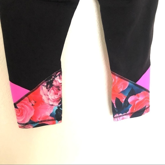 Lululemon Embody Crop Secret Garden Legging 4 - Picture 5 of 11